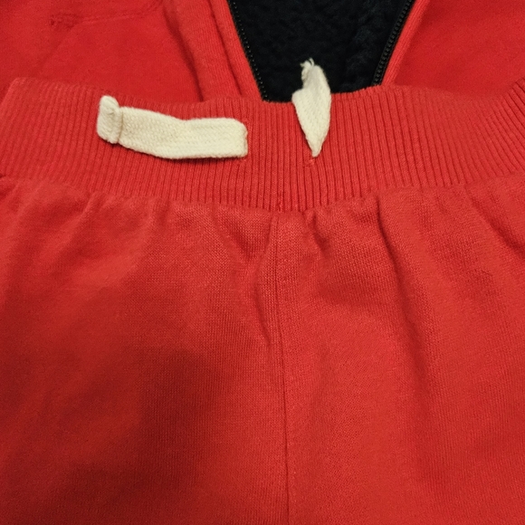 Children's Place Jogger set - Picture 5 of 10